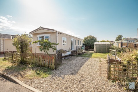 View Full Details for Oak Tree Park, Attleborough